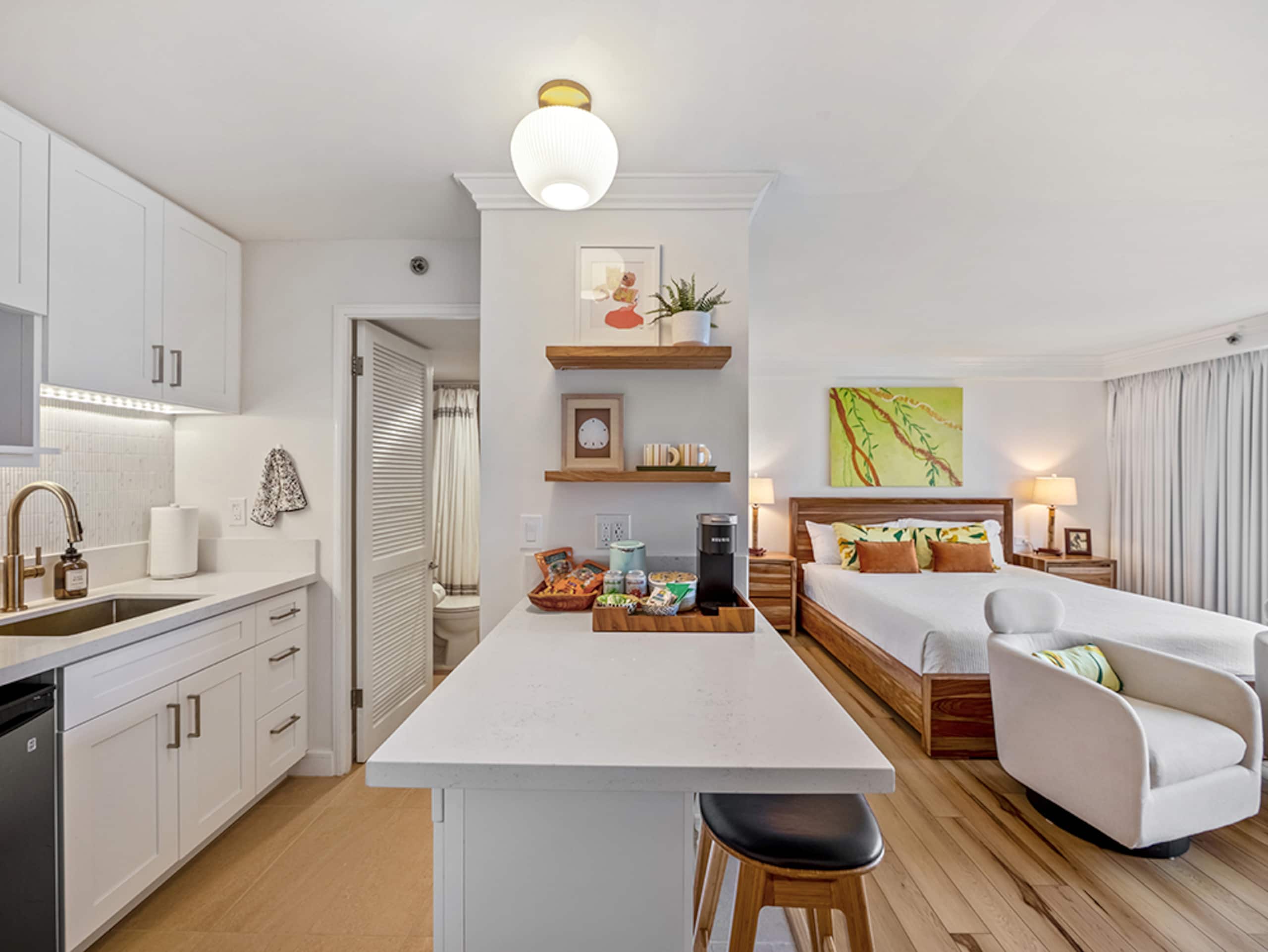 Hotel in Honolulu · ★4.89 · 1 bedroom · 1 bed · 1 private bath - Image 2