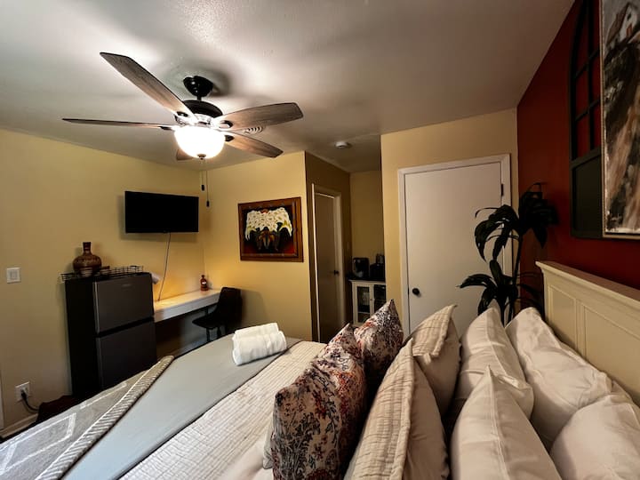 Guest Private Suite/airport/safe-parkingspace - San Antonio, TX