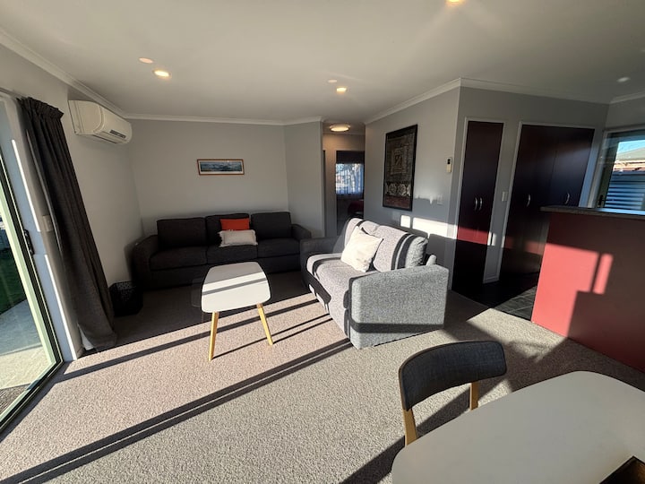 Te Anau Base – Explore, Relax, Repeat! - Te Anau