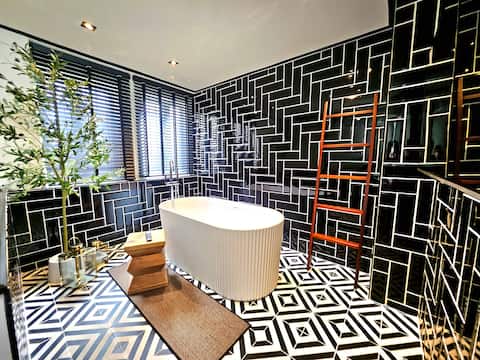 2BR Soho House Empress Chamber/Full Kitchen/MRT