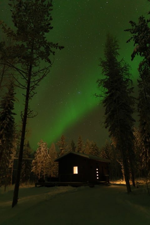Hidden aurora hut with jacuzzi