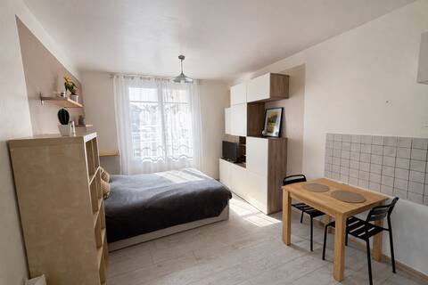 Well-located studio in the historic center of Saintes