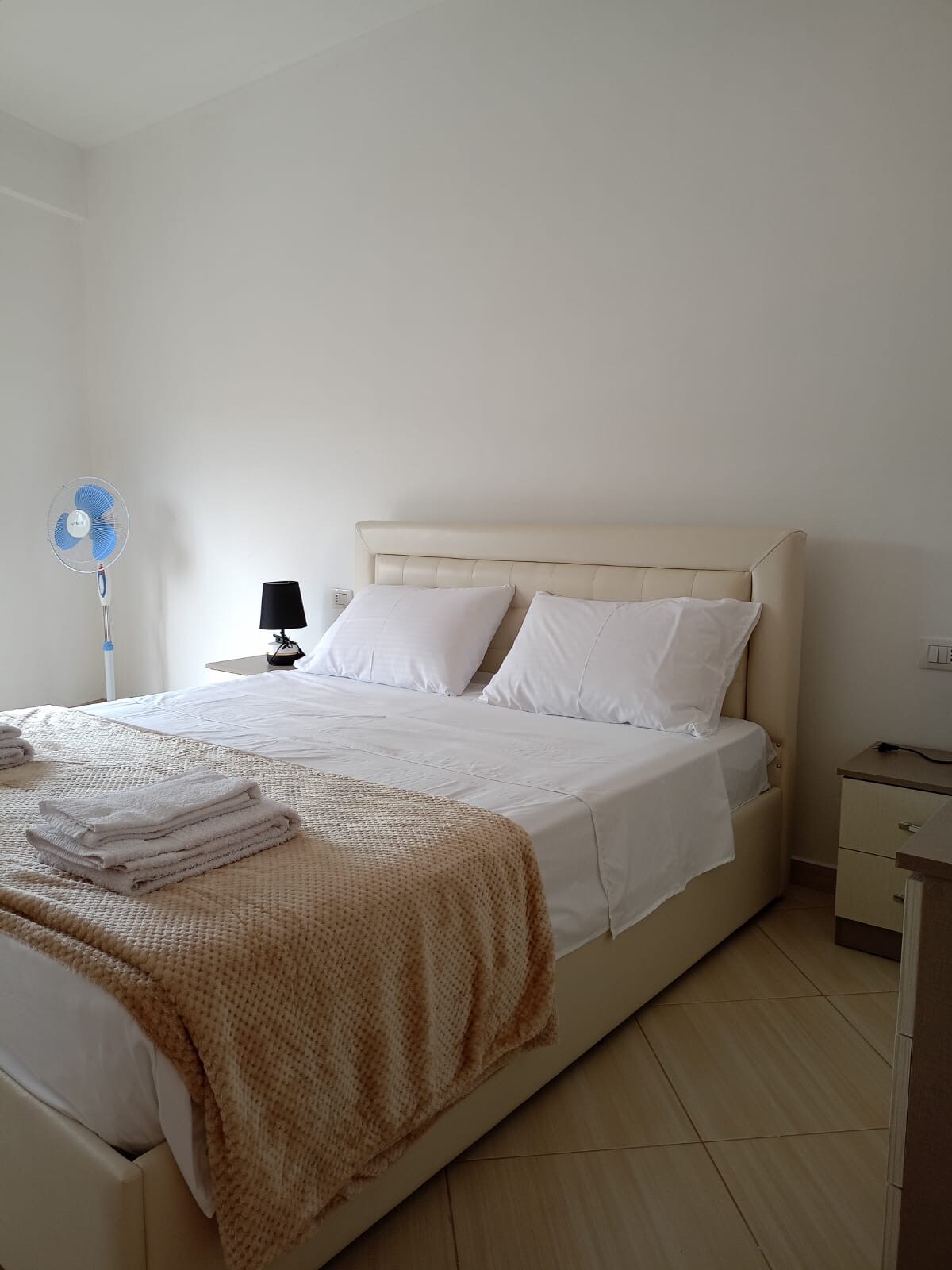 Listing 1427373610977052016