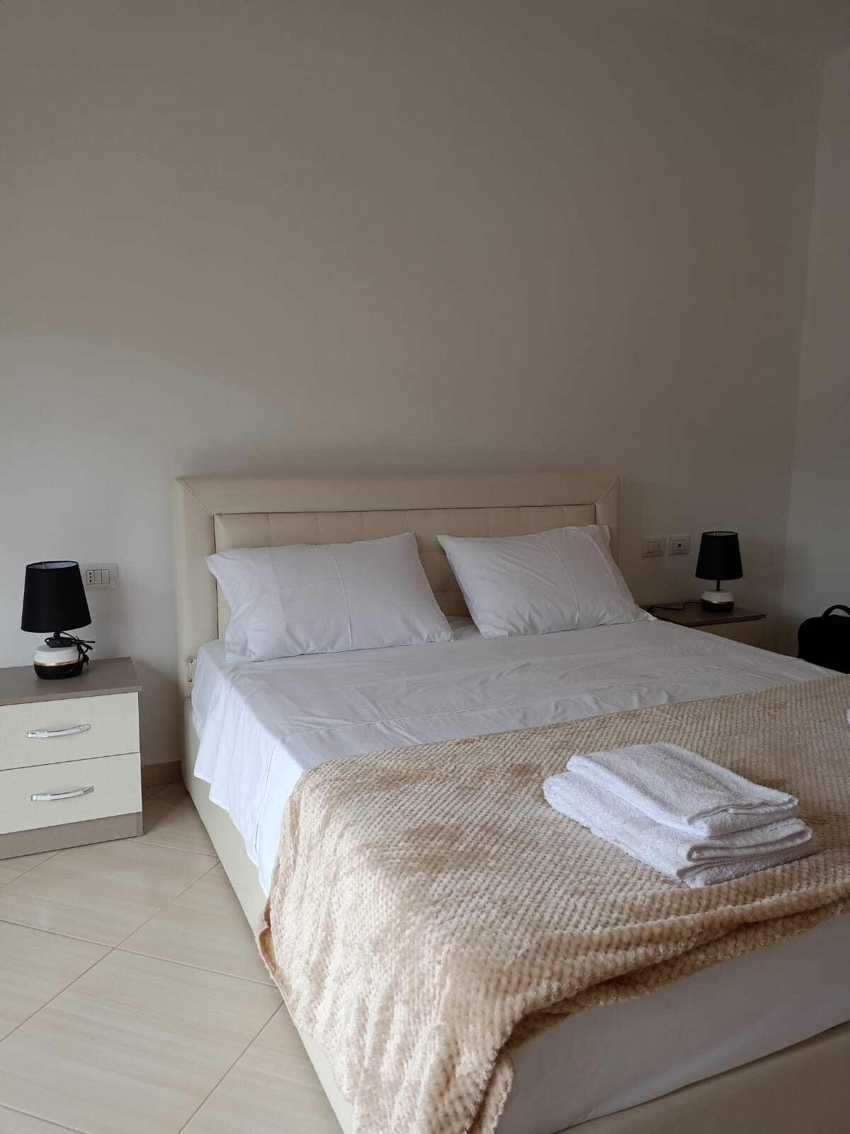 Listing 1427373610977052016