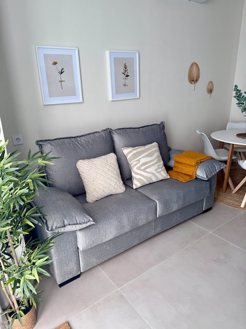 Popular Airbnb listing: Valencia Boutique Apartment, Boutique Apartment... in Pobles De L'oest
