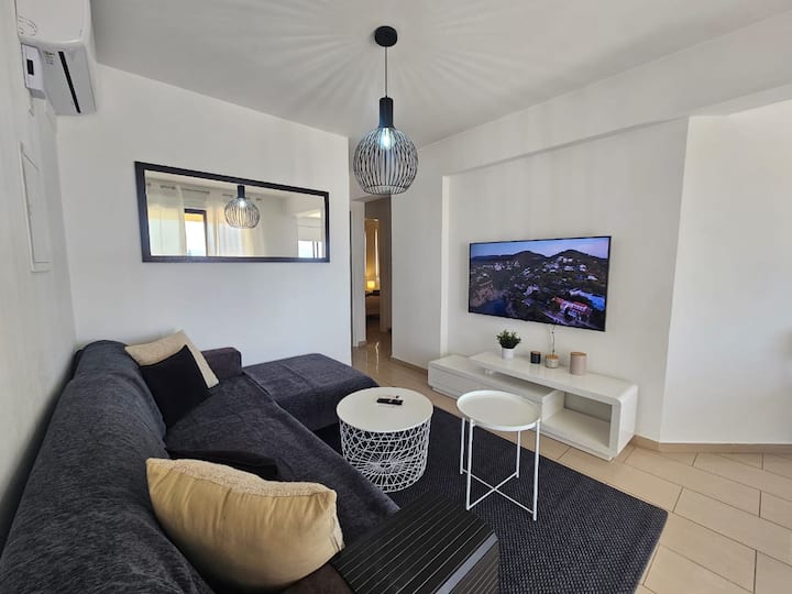 Holiday Haven | 3br Apartment - Cyprus