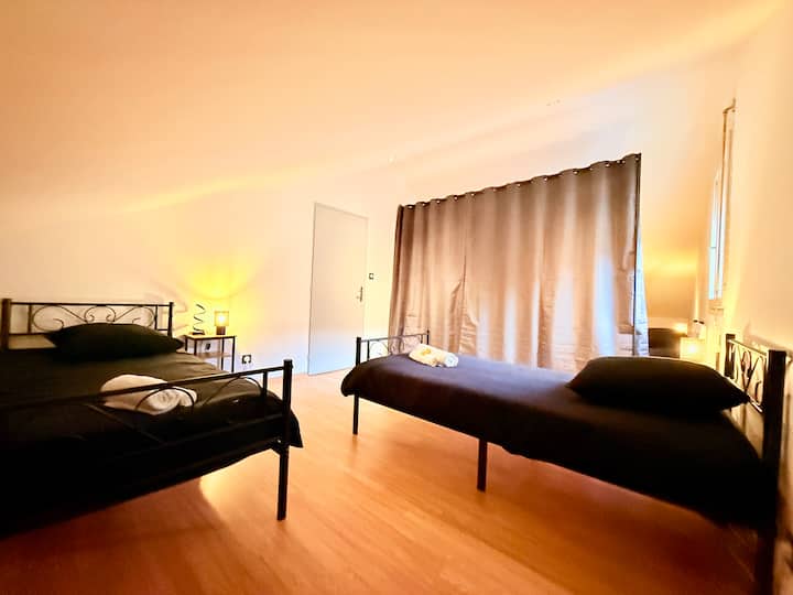 Schlafzimmer 4