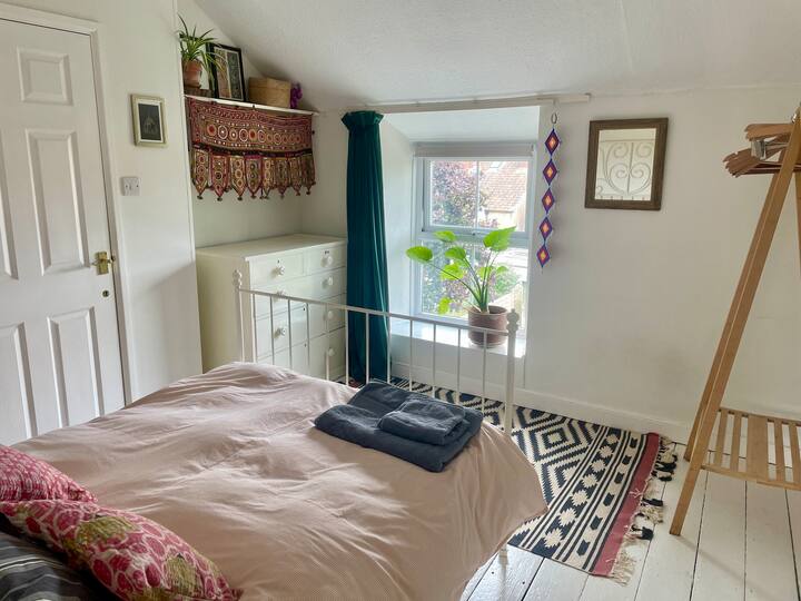 საძინებელი 1