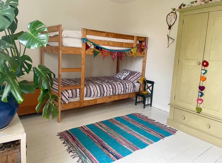 საძინებელი 3