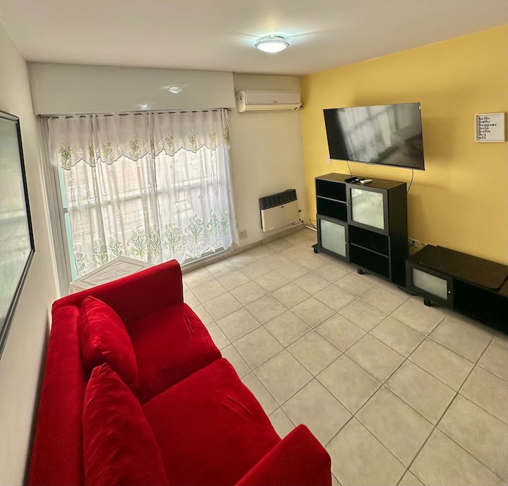 Apartamento de 2 dormitórios em La Boca