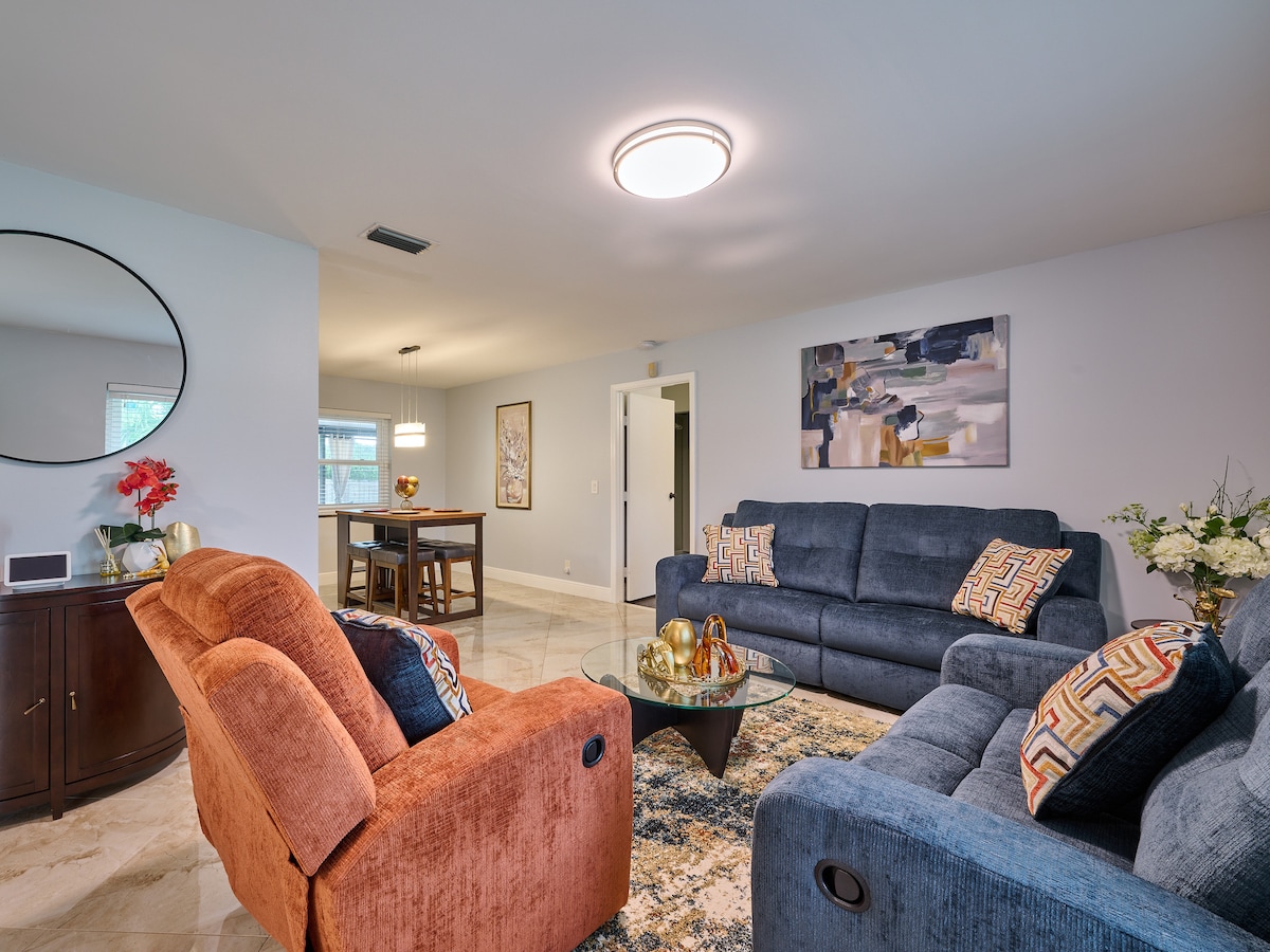 Top performing Airbnb: Cozy Summerhouse with Pool 3br in Wellington
