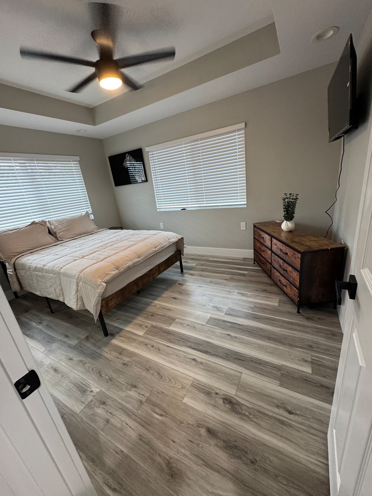 საძინებელი 1