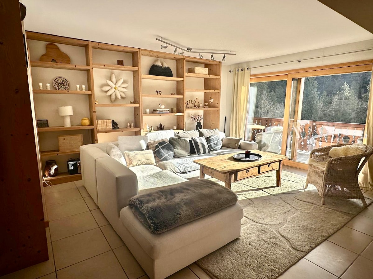 Successful Airbnb property: Charming mountain apartment in Champéry
