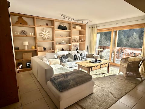 Successful Airbnb property: Charming mountain apartment in Champéry
