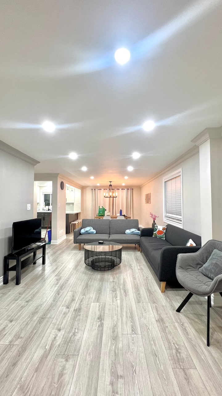 Casa Comforta! - Home Near Rvh & Georgian College - Barrie