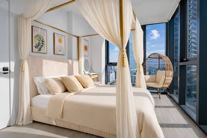 Downtown Miami 2br, City Bay Views, Pool, Hot Tub - South Beach, FL