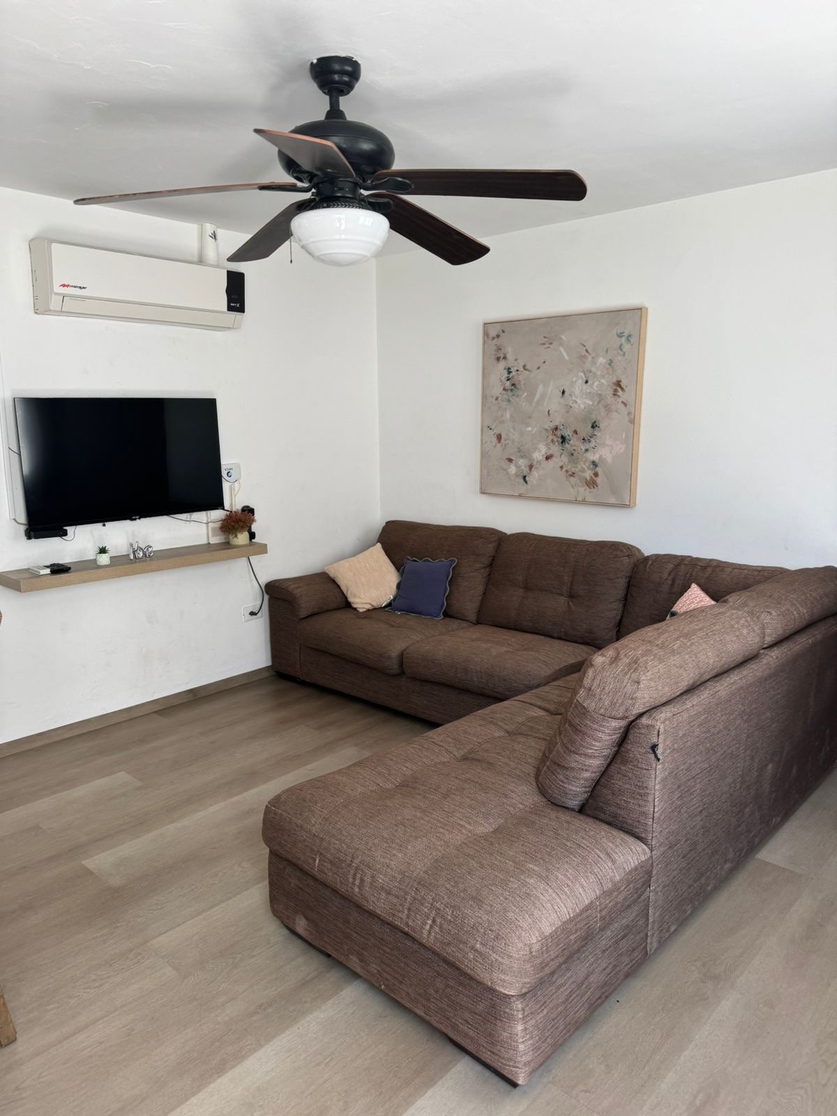 Anuncio de Airbnb popular: Cozy and comfortable CasaRoma/near IMSS/Beautiful view en Cajeme