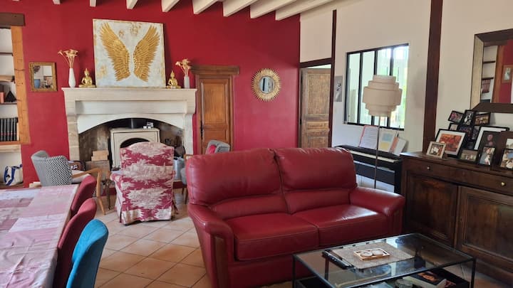 Maison De Campagne Familiale - Melle, France
