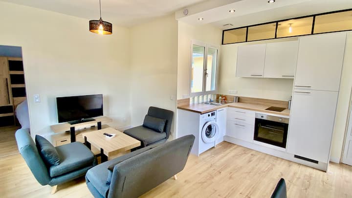 Maisonnette Rénovée Proche De La Plage - Ouistreham
