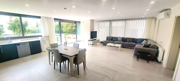 Garden Floor Central Location, Close To Beaches. - Antalya
