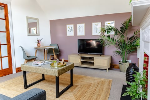 Successful Airbnb property: Chester City Centre Top Floor Apartment in Chester Castle