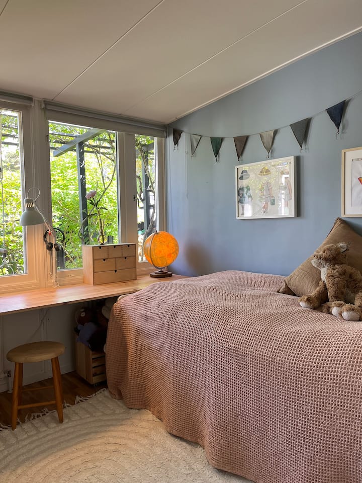 საძინებელი 2