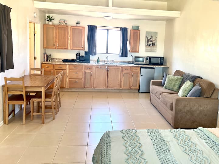 Burro Casita: Central Location & Desert Views! - Kartchner Caverns State Park, Benson