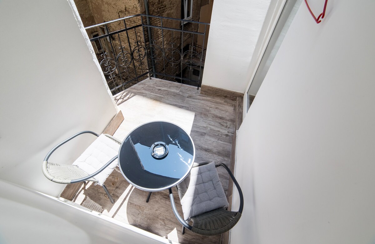 Urban Santiq | City Center