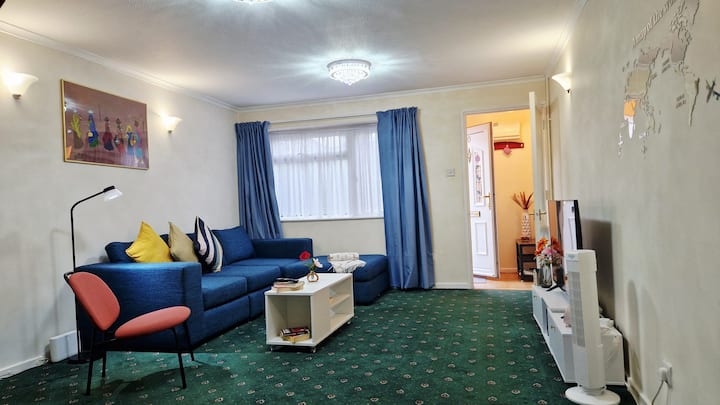 Home W Free Parking - Central London Just 30 Mins - Londyn
