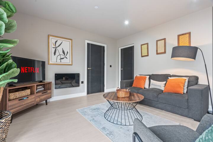 #22 Lux Apart Balcony 11|near Nec & Bhx|for 4 - Guernsey
