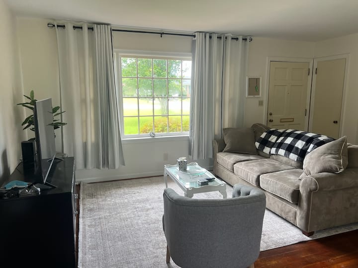 Best Location! Quiet Close In Neighborhood. - Valdosta, GA