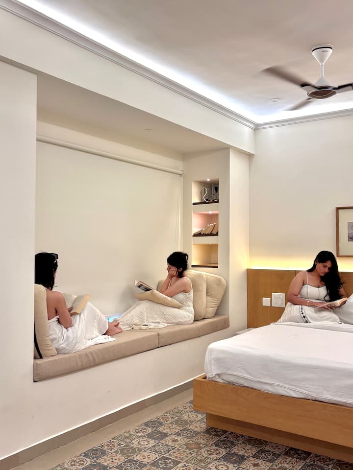 Bedroom 1 image 2