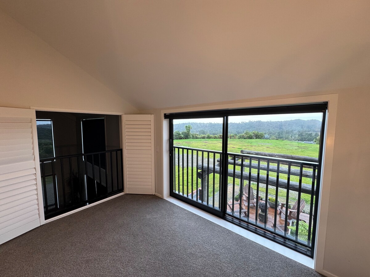 Black Barn Retreat @ Westcoast - Houses for Rent in Marsden, West Coast ...