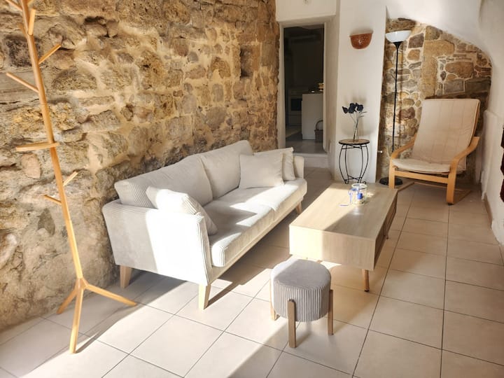 Charmantes Haus Mit Dachterrasse - Mèze