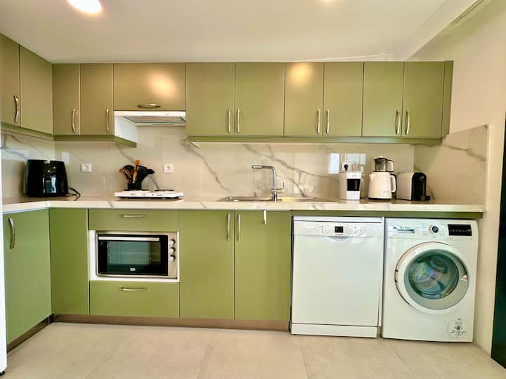 Denize Sıfır Manzaralı Penthouse - Ayvalık