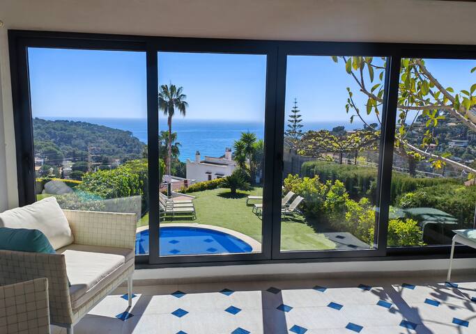 Villa Bona Vista Cala Canyelles gallery image 2