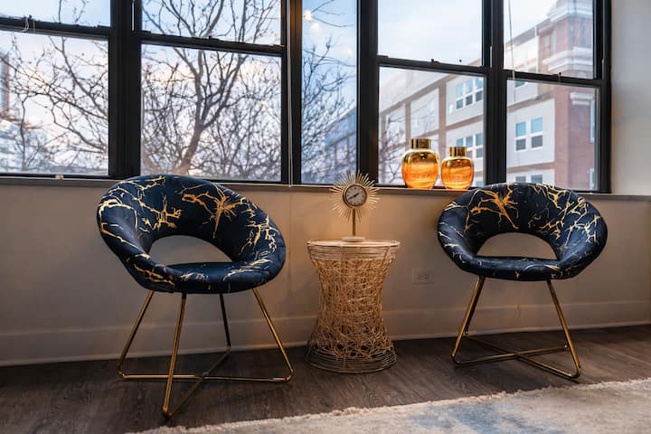 Mccormick 3br Unit For 10 Guest Near Soldier Field - Chicago, IL