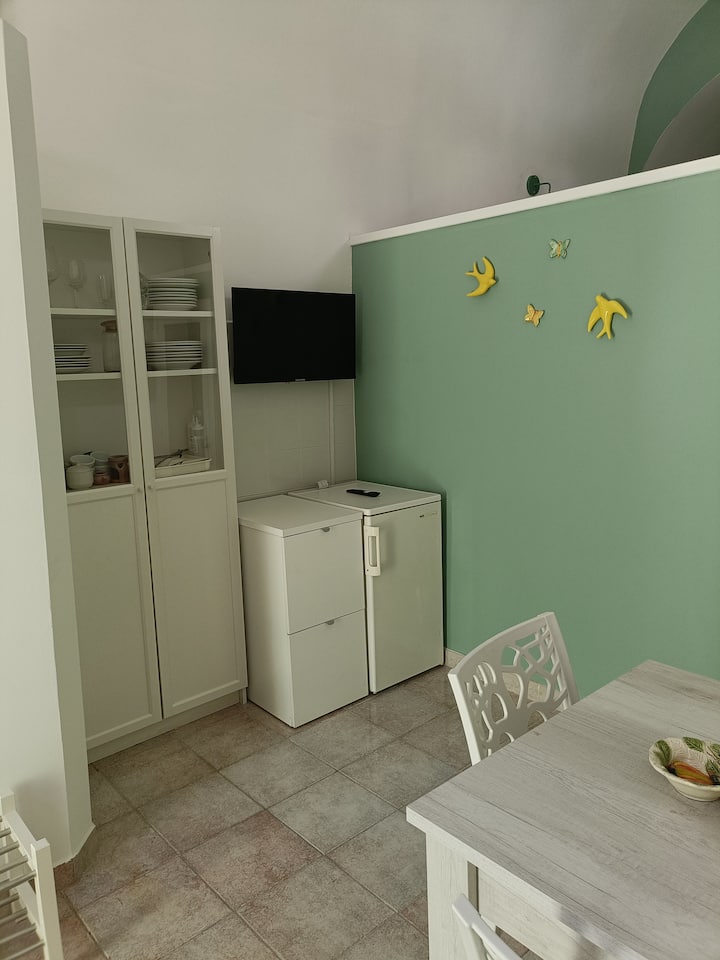 Casa Angelinè Carina  In Centro Storico. - Mattinata