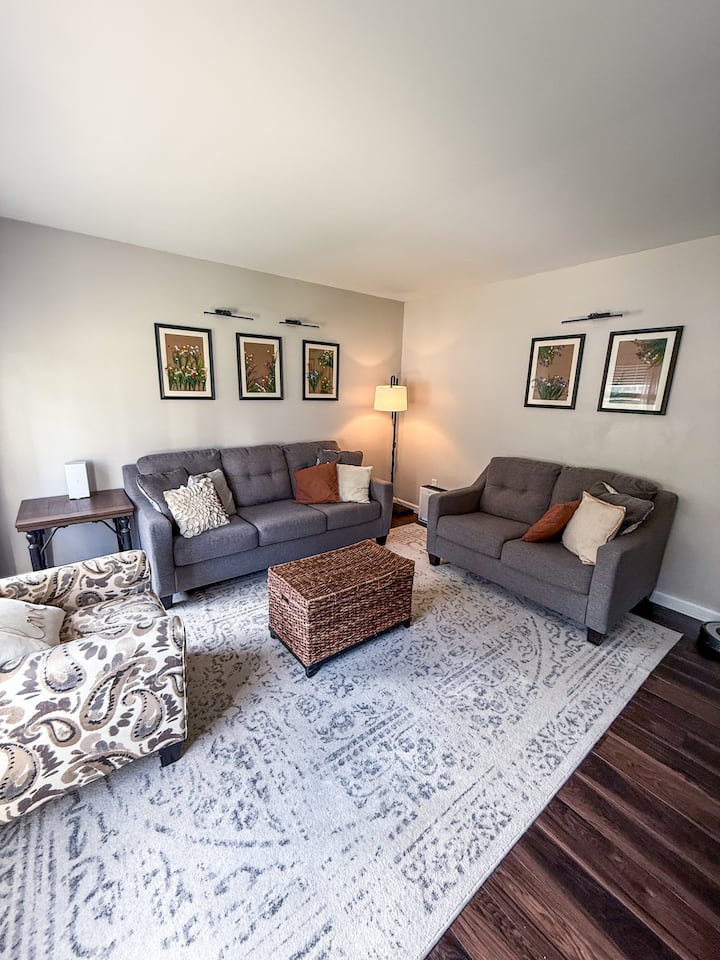 მისაღები ოთახი 1