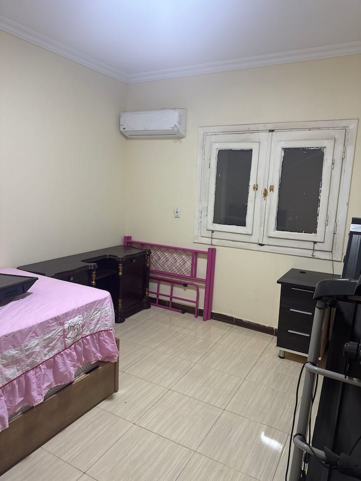 غرفة النوم 2