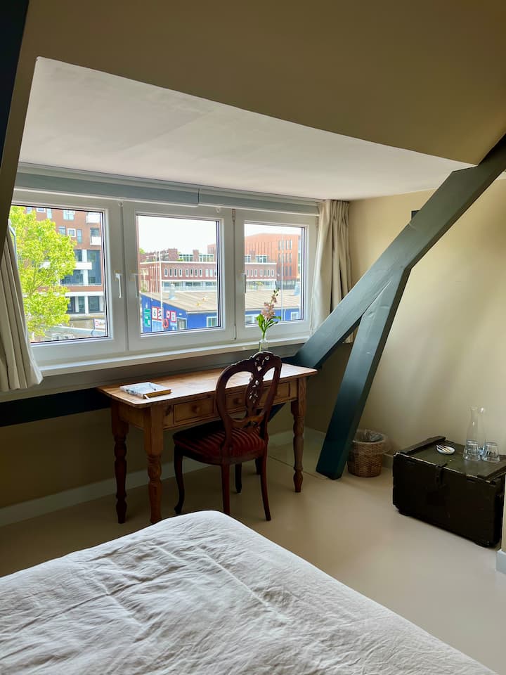 Zolderverdieping Met Privacy, Uitzicht & Werkplek - Bloemendaal aan Zee