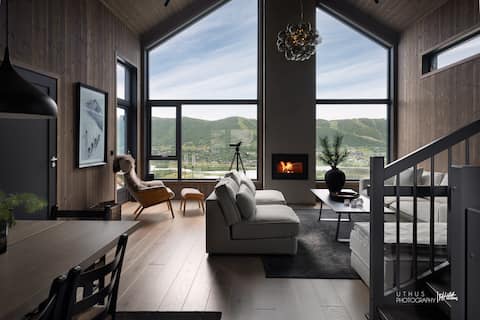 Popular Airbnb listing: Chalet at the top of Vestlia with stunning views in Hol