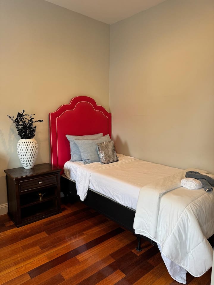 საძინებელი 3