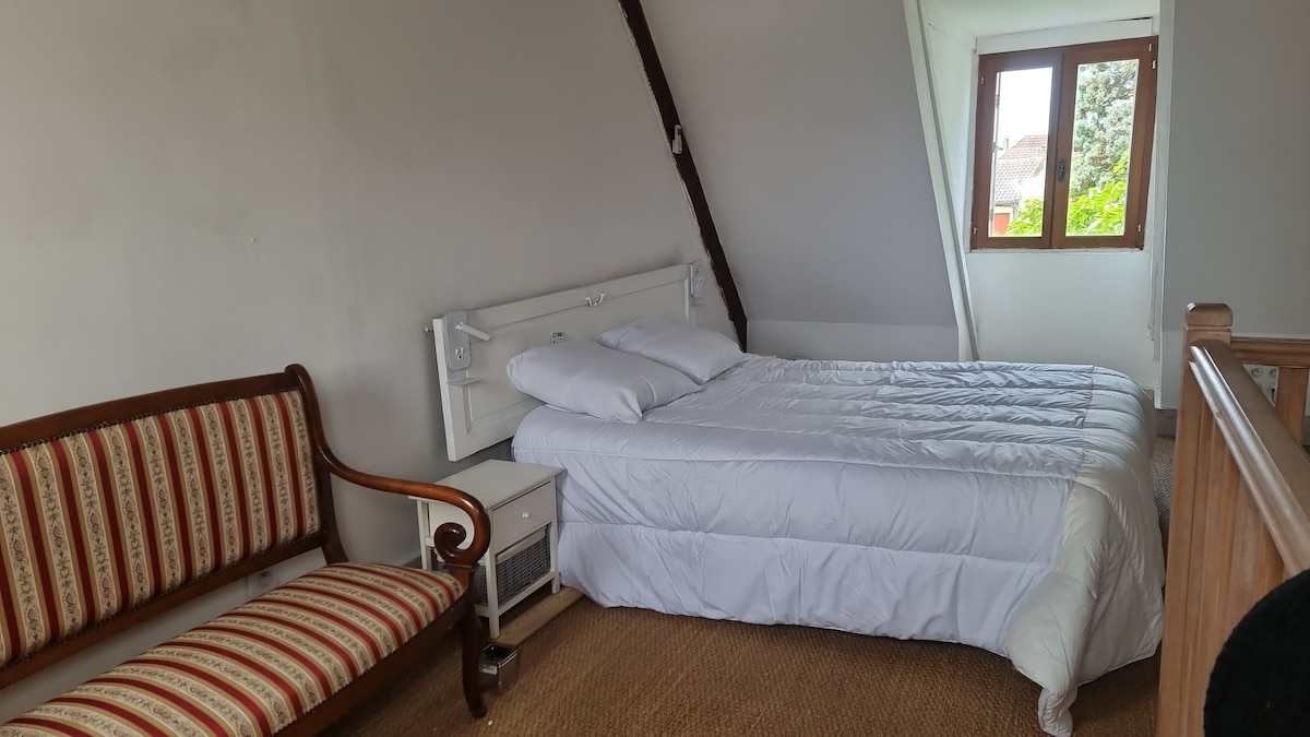 საძინებელი 1