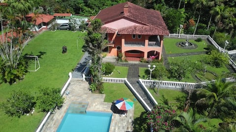 Large and Complete Family Space - 28 People
