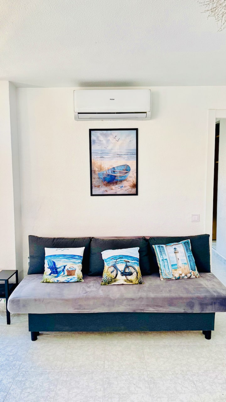 Sunny Apartment Pool & Parking Near Sea - Benidorm