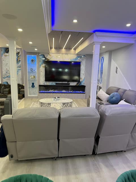 Successful Airbnb property: Ultra Luxury Suite in Oshawa in Oshawa
