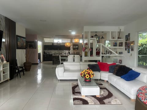 Successful Airbnb property: Quinta San Diego in Restrepo