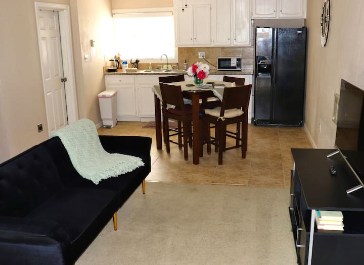 Wildflower Inn | Cozy Adventure Awaits! - Lake Isabella, CA