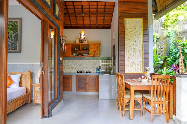 Ubud Atmosphere Private Villa - Ubud